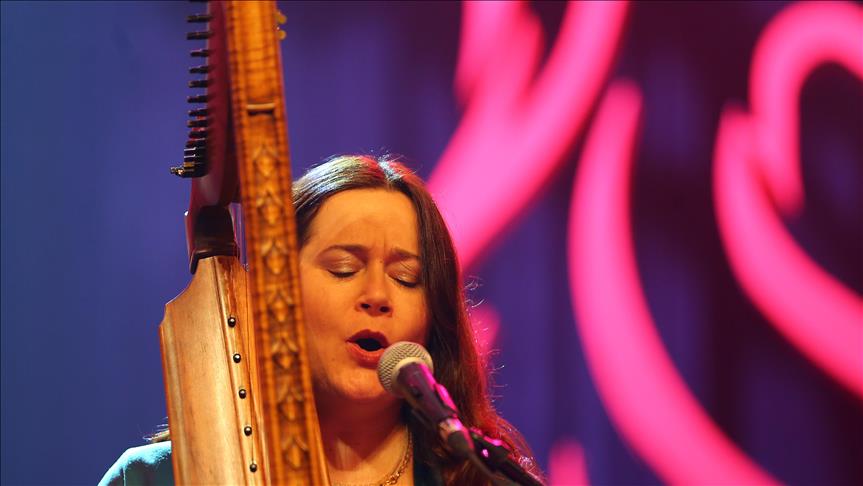 حفل موسيقي للإسبانية أريانا سافال في قونيا التركية