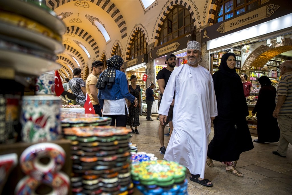 “السوق المصري في إسطنبول” .. 350 عامًا من عبق العلاقة مع الشرق