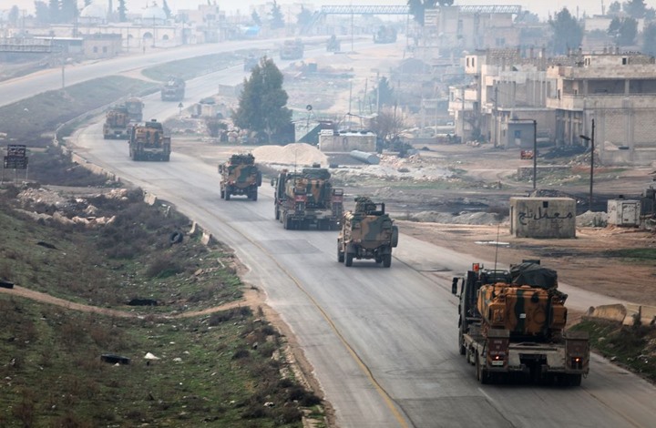عاجل: تركيا.. تعزيزات ضخمة ومناورات عسكرية استثنائية على حدود إدلب؟