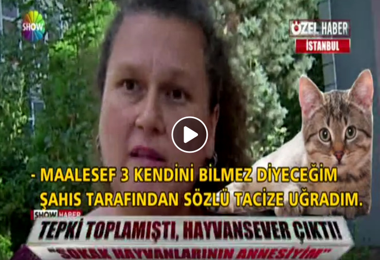 مشهد عنصري من سيدة تركية بحق السوريين يثير جدلاً واسعاً وأتراك يطالبون بمحاسبتها