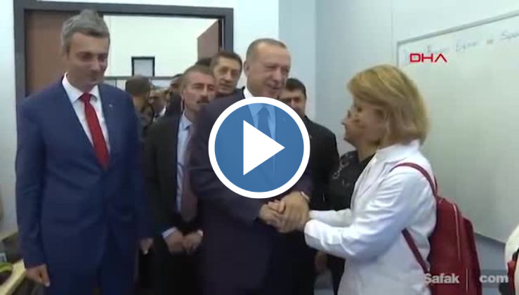 مشهد رائع ..هكذا ردّ أردوغان على مدرّسة أرادت تقبيل يده