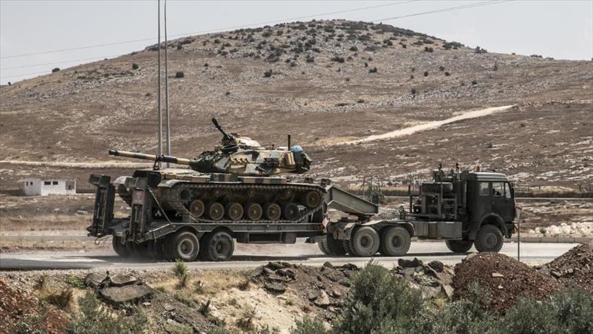 الجيش التركي يرسل تعزيزات جديدة إلى الحدود مع سوريا