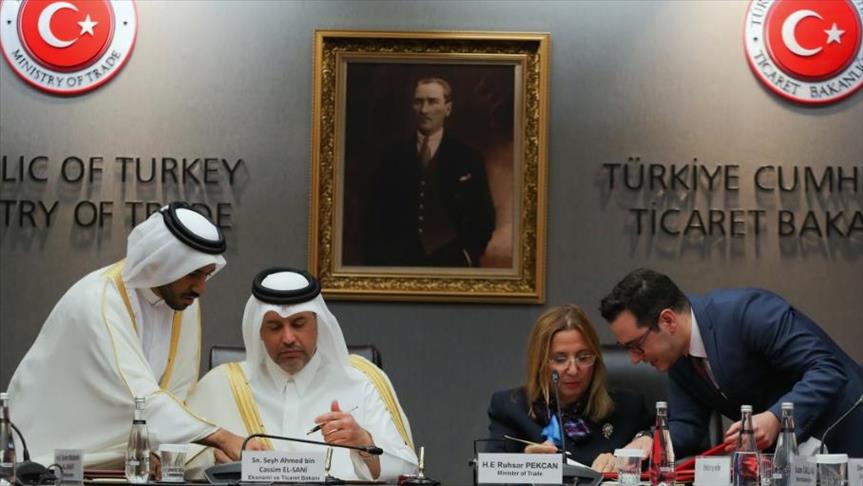 تركيا وقطر توقعان اتفاقية شراكة تجارية