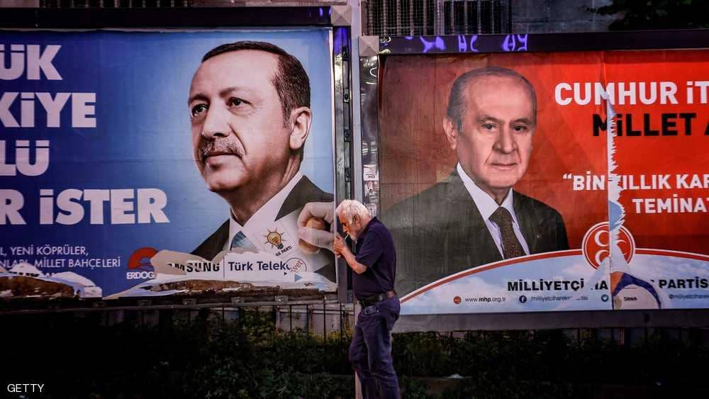 حدث سياسي خطير في تركيا .. فكيف تصرف أردوغان