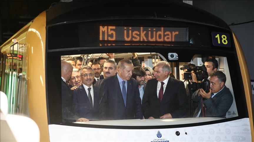 أردوغان يفتتح خط مترو أنفاق بدون سائق في إسطنبول