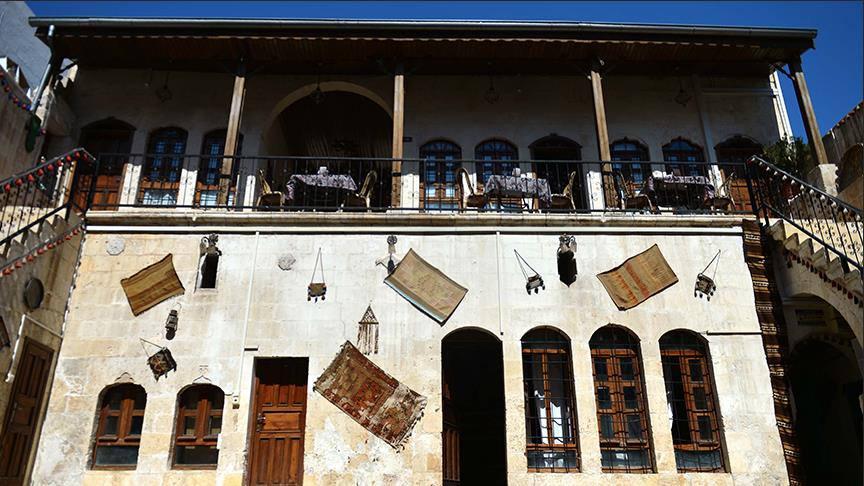 منازل “أورفة” التركية.. فنادق بعبق التراث