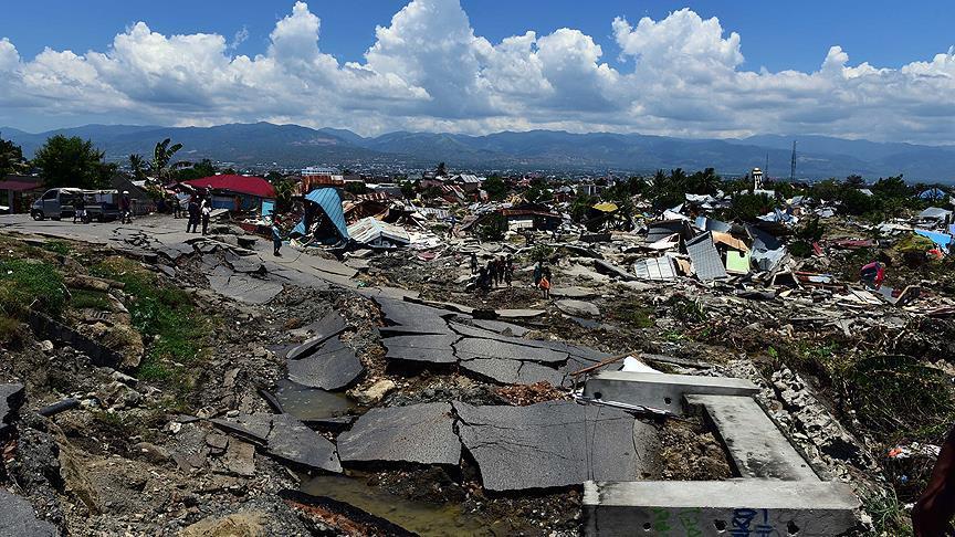 تركيا أول دولة تبادر لمساعدة إندونيسيا في إزالة آثار الزلزال