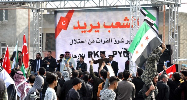 أورفة.. محتجون سوريون يتظاهرون ضد الإرهاب