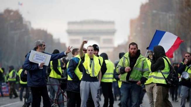 تركيا قلقة من استخدام القوة المفرطة ضد المتظاهرين في فرنسا