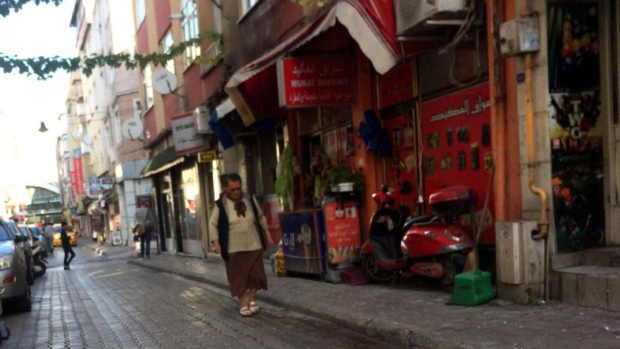 مدينة تركية يجتاحها السوريين ويهجرها الأتراك (صور)