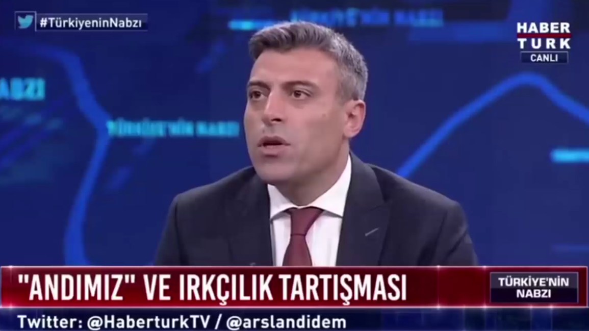 نائب تركي يشعل جدلاً واسعاً: فليقرأ الأذان والقرآن باللغة التركية (شاهد الفيديو)