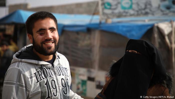 شاب سوري يطوّر تطبيقاً لدعم المكفوفين بالرغم من إعاقته