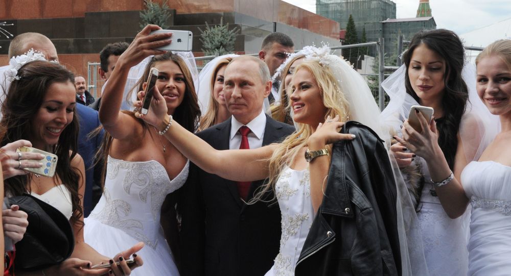 بوتين: أنا رجل محترم وأبحث عن عروس