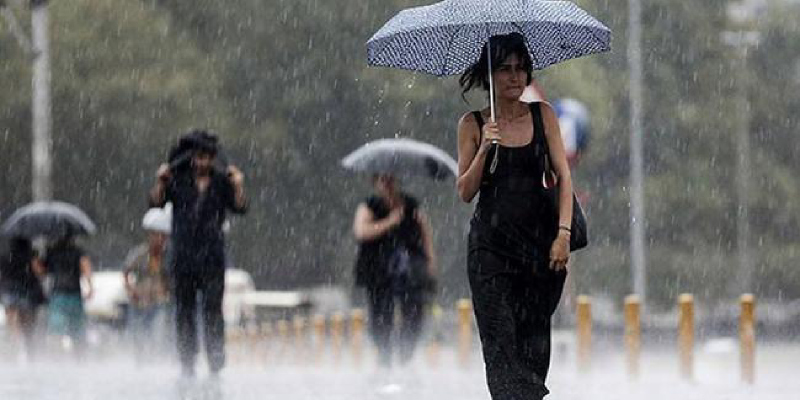 الأرصاد الجوية التركية تفاجئ الأتراك: لا تخرج اليوم بالشمسية