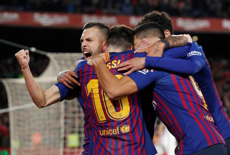 برشلونة يسحق أشبيلية في عودة رائعة في كأس إسبانيا