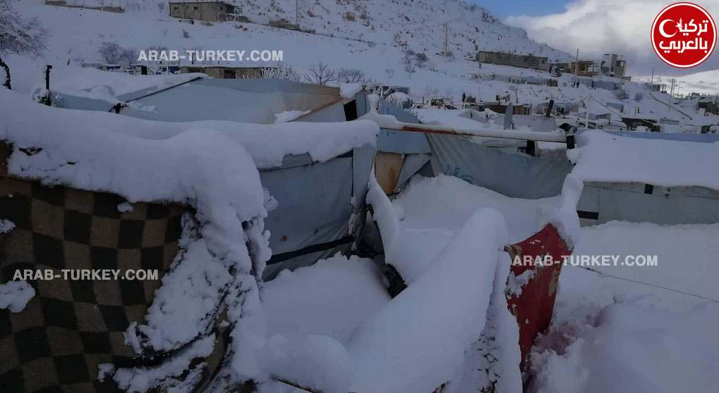 خاص: مشاهد مؤلمة من عرسال .. السوريون يصارعون البقاء في العاصفة الثلجية