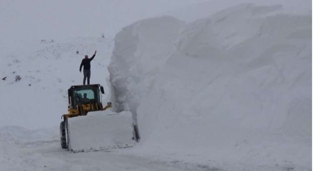 ولاية تركية يصل ارتفاع الثلوج فيها إلى 5 أمتار (شاهد الصور)