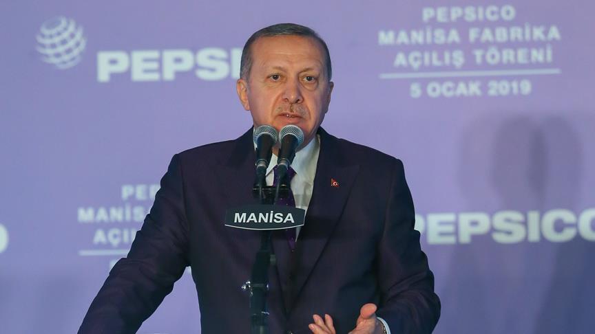 أردوغان: صناعة السيارات في تركيا يتطور باستمرار
