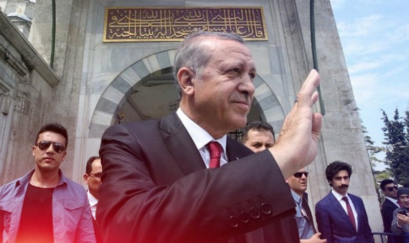 عاجل: الرئيس أردوغان يفتتح أكبر مسجد في تركيا