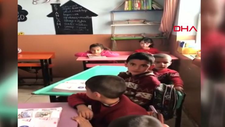 تركيا: فيديو لطالب حصد آلاف المشاهدات والتفاعلات