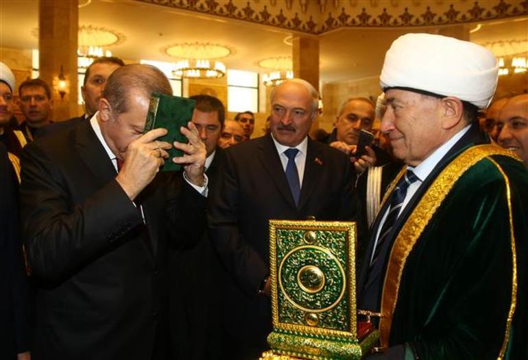 لهذا السبب.. رئيس بيلاروسيا يعرب عن امتنان مسلمي بلاده لأردوغان