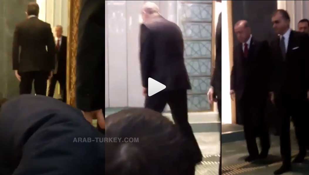 فيديو جديد للرئيس أردوغان في صلاة الجمعة ينتشر بشكل واسع (شاهد)