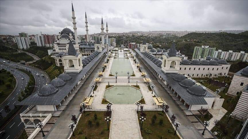 افتتاح ثاني أكبر جامع في تركيا “جامع و مُجمَّع النجمة الشمالية” في العاصمة أنقرة