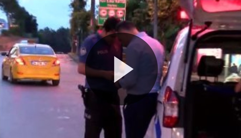 جزدان يخلط الأجواء في بشكتاش اسطنبول (فيديو)