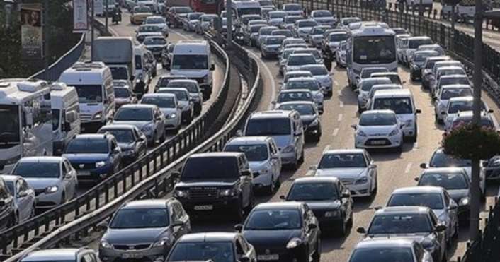 مدينة إسطنبول تصدر قرارات هامة بشأن الطرقات في المدينة أول أيام المدارس