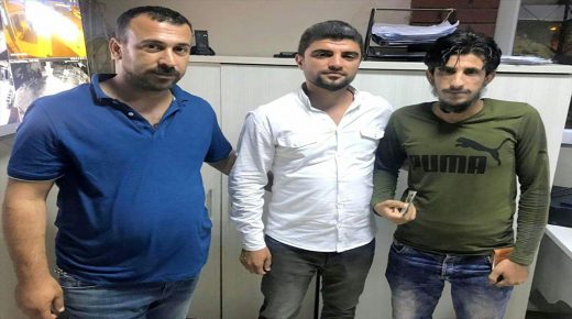 مواطن تركي يعيد مئات الدولارات والليرات التركية إلى صاحبها السوري في هاتاي