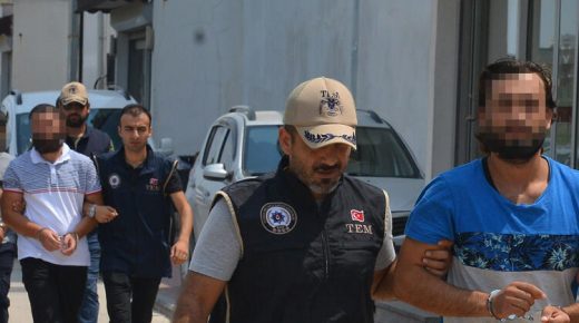 السلطات التركية تعتقل مواطن تركي وشقيقه بعد قتلهم لجارهم السوري