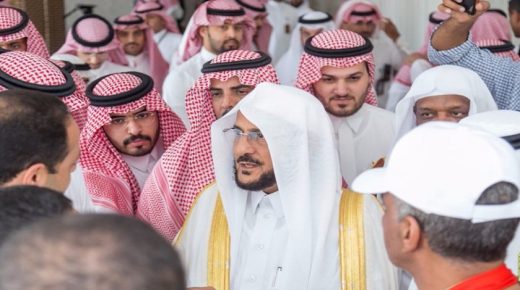 مسؤول سعودي يكشف مصير “خطيب جدة” بعد تصريحاته عن المرأة العاملة
