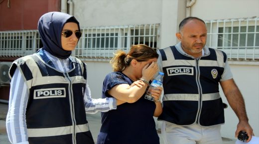 السلطات التركية تضبط امرأة تركية احتا لت على كثير من السوريين بأكثر من نصف مليون ليرة تركية