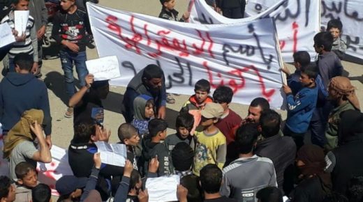 النظام السوري يقتل متظاهرَيْن تحت التعذيب في دير الزور