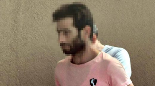 تركيا: القاء القبض على رجل دفع بابنته للعمل في الدعا رة