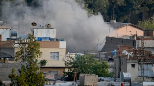 إصابة طفلين بقصف لـ” ب ي د” على جنوب تركيا