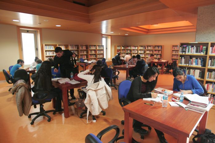 مكتبة المعلم جودت (İBB Ahmet Süheyl Ünver