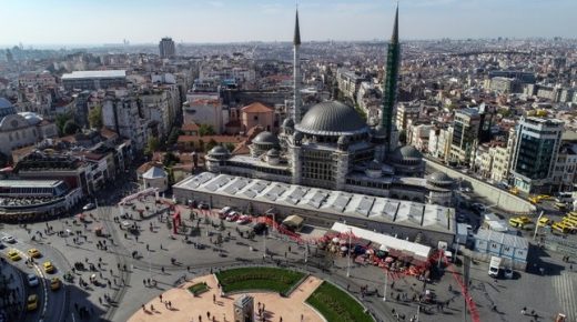 افتتاح مسجد تقسيم الجميل وسط إسطنبول صيف 2020