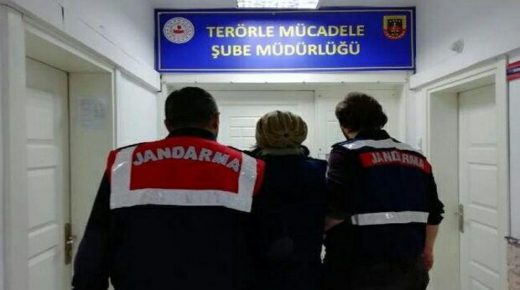 السلطات التركية توقـ.ـف سيدة سورية في أنقرة