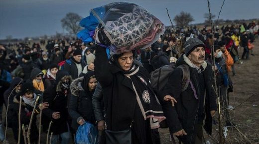 المعارضة اليونانية تنتفض على الحكومة بسبب اللاجئين