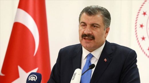 وزير الصحة التركي فخر الدين قوجه