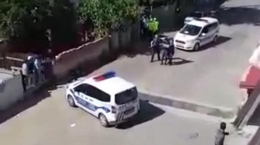 بالفيديو: الشرطة التركية تدخل في مواجهة مع شاب في ولاية تكيرداغ