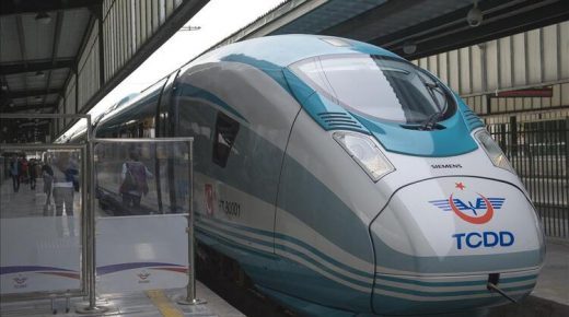 وزارة النقل التركية تعلن موعد عودة القطارات السريعة للعمل