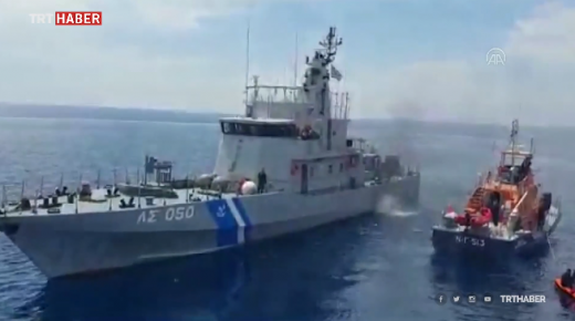 هذا ما يفعله خفر السواحل اليوناني مع المهاجرين