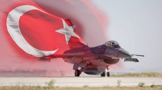 طائرة حربية تركية مقاتلة من نوع F16