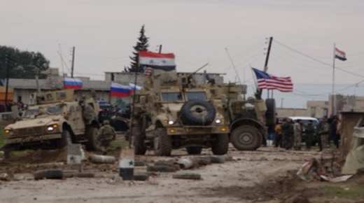 قـ.ــ.ـوات أمريكية تجبر الروس على الانسحاب من نقطة شرق سوريا