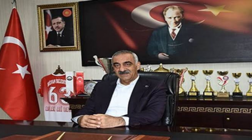 رئيس بلدية ولاية تركية يفاجئ الجميع و يعلن إصـ.ــ.ـابته كورونا