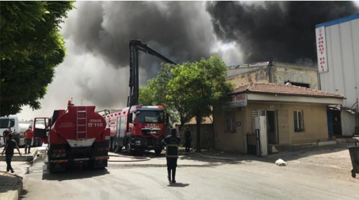 حـ ـريق يلتهم مصنعاً في غازي عنتاب