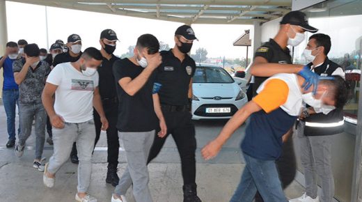 32 شخصاُ بيد السلطات التركية في أضنة