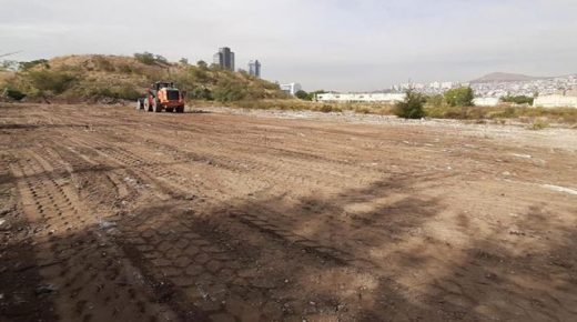 الحكومة التركية تبدأ بناء مراكز إيواء للمتضررين من زلزال إزمير
